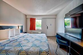 Motel 6 Warren, MI - Detroit East