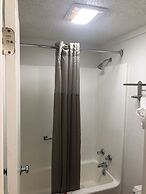 Super 8 by Wyndham Asheville/Biltmore