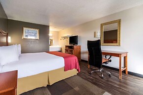 Rodeway Inn Near Hall of Fame