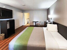 Motel 6 Baytown, TX - Baytown East