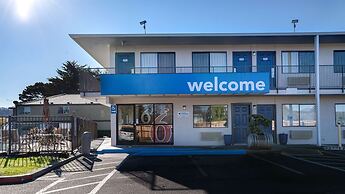 Motel 6 Arcata, CA - Cal Poly Humboldt