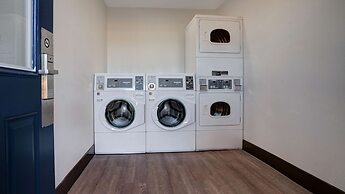 Motel 6 Arcata, CA - Cal Poly Humboldt