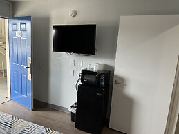 Motel 6 Arcata, CA - Cal Poly Humboldt