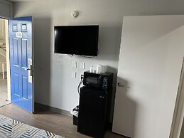 Motel 6 Arcata, CA - Cal Poly Humboldt