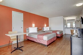 Motel 6 Union City, GA - Atlanta Airport