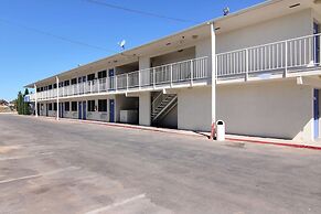 Motel 6 Carlsbad, NM