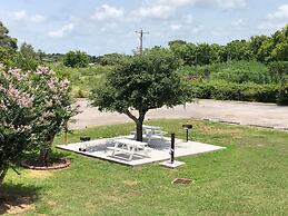 Motel 6 Clute, TX