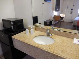 Motel 6 Clute, TX