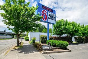 Motel 6 Portland, OR - I-5