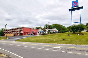 Motel 6 Gainesville, GA