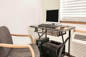 Econo Lodge Corvallis Near University