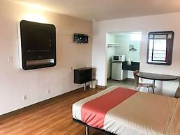 Motel 6 Sallisaw, OK