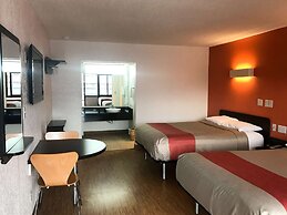 Motel 6 Sallisaw, OK