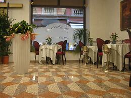 Hotel Roma