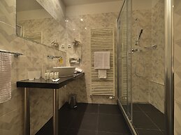 Ramada by Wyndham Airport Prague