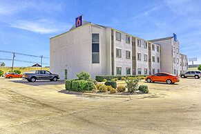 Motel 6 Killeen, TX