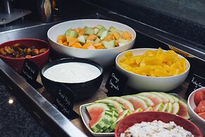 Crowne Plaza Dublin Airport by IHG