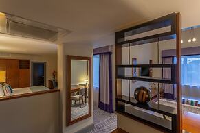 Crowne Plaza Dublin Airport by IHG
