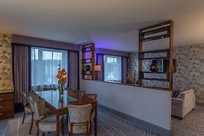 Crowne Plaza Dublin Airport by IHG