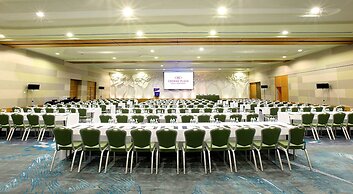 Crowne Plaza Dublin Airport by IHG