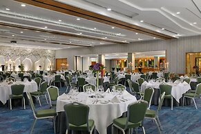 Crowne Plaza Dublin Airport by IHG