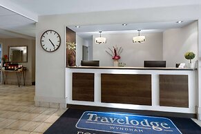 Travelodge by Wyndham Fort McMurray