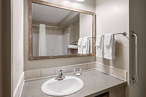 Travelodge by Wyndham Fort McMurray