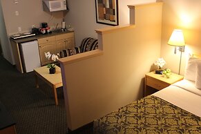 Travelodge by Wyndham Fort McMurray