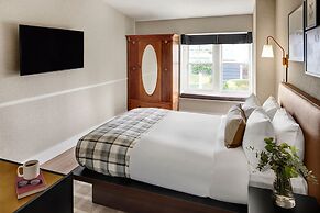 Gosby House Inn, A Four Sisters Inn