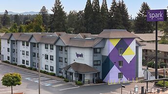 Spark by Hilton Springfield Eugene