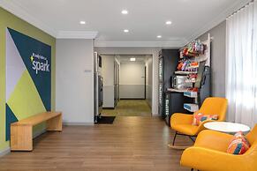 Spark by Hilton Springfield Eugene