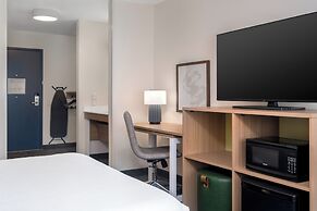 Spark by Hilton Springfield Eugene