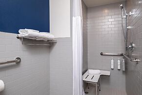 Spark by Hilton Springfield Eugene