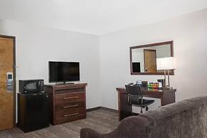 Gateway Inn & Suites