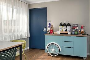 Spark by Hilton Springfield Eugene