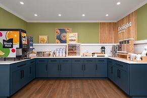 Spark by Hilton Springfield Eugene