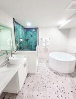 Bridgewalk A Landmark Resort