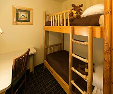 Tundra Lodge