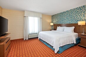Fairfield Inn and Suites by Marriott Toronto Airport