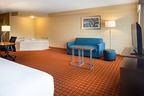 Fairfield Inn and Suites by Marriott Toronto Airport