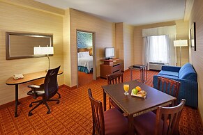 Fairfield Inn and Suites by Marriott Toronto Airport