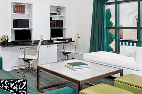 Courtyard by Marriott Stamford Downtown