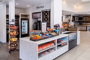 Hilton Garden Inn Bakersfield