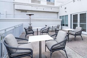 Hilton Garden Inn Bakersfield