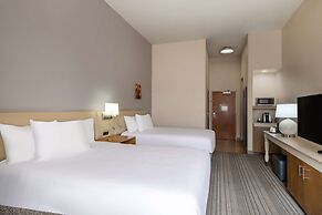 Hilton Garden Inn Bakersfield