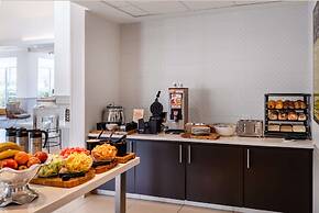 Hilton Garden Inn Bakersfield