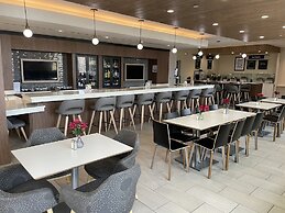 Holiday Inn Atlanta-Gas South Arena Area by IHG