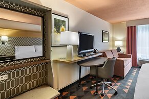 Holiday Inn Atlanta-Gas South Arena Area by IHG