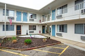 Days Inn by Wyndham New Philadelphia