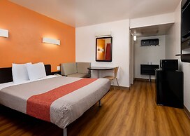 Motel 6 Pismo Beach, CA